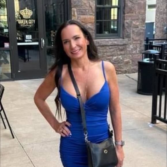 Meet your Posher, Radena - Picture 1 of 1